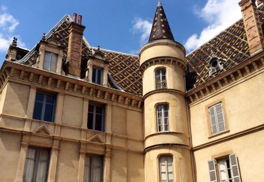 Appartement meublé dans château 19e