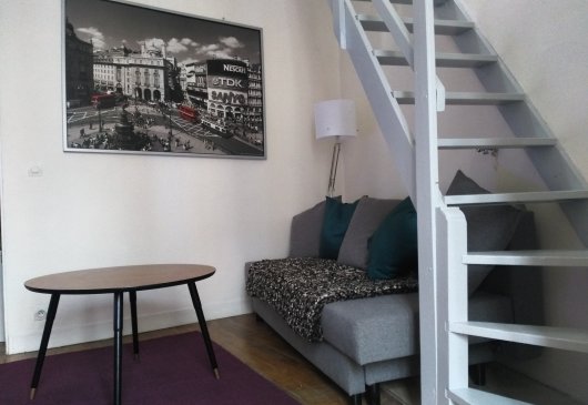Agréable duplex Paris proche métro