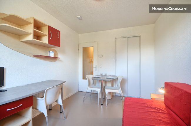 Studio meublé et équipé