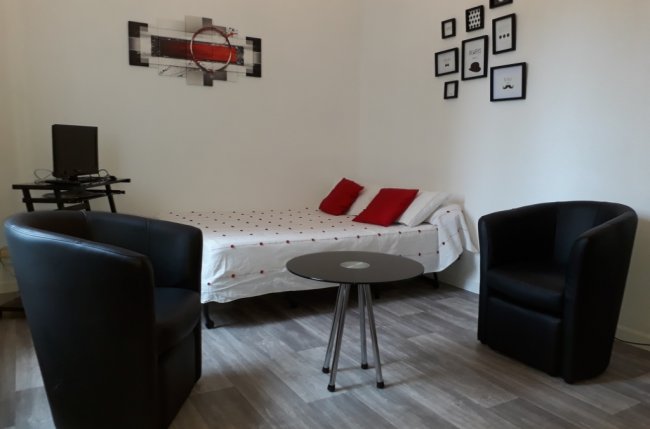 Centre, calme, studio cosy ,fibre