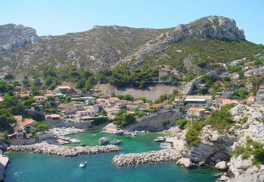 RARE:pied à terre dans calanque
