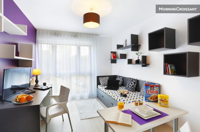 STUDIO PROCHE RER D/METRO 24m²