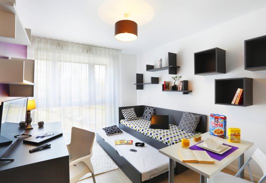 STUDIO PROCHE RER D/METRO 24m²