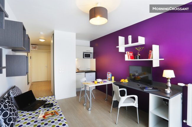 STUDIO PROCHE RER D/METRO 24m²