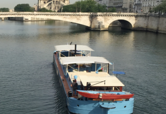 Magnifique Péniche Calme et Lumineu
