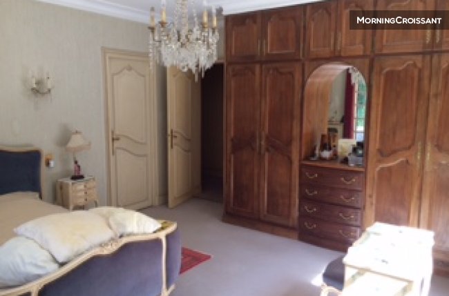 Studio de 50 m² dans maison