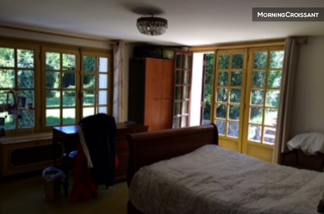 Studio de 50 m² dans maison