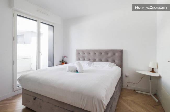Vaste T4 avec terrasse proche Paris