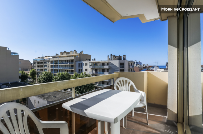 Studio moderne à Juan les Pins
