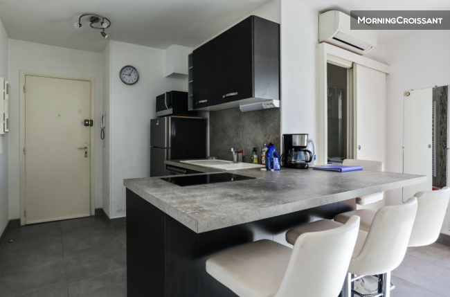Studio moderne à Juan les Pins