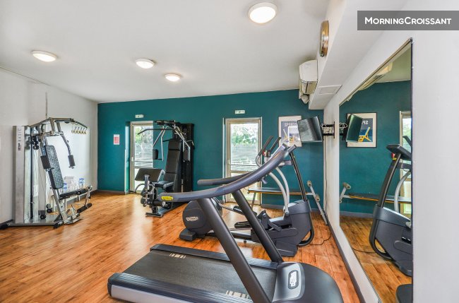 Beau studio avec services hôteliers