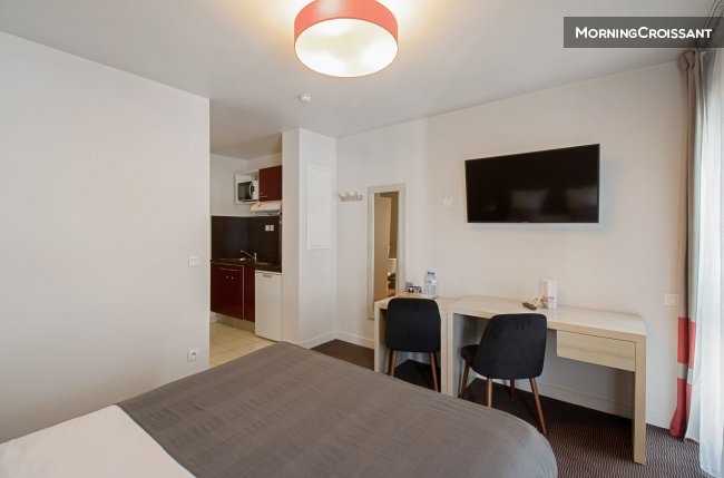 Beau studio avec services hôteliers
