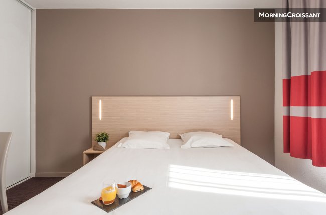Beau studio avec services hôteliers