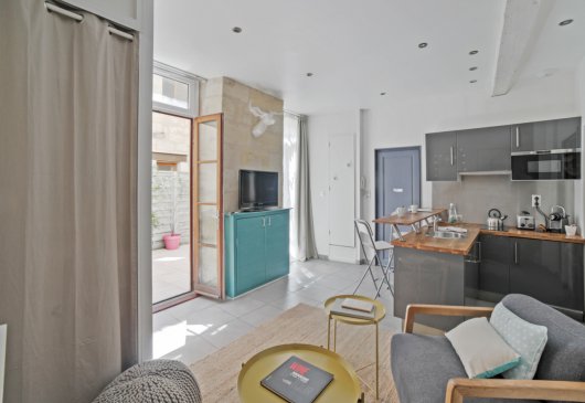 Studio avec terrasse