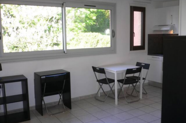 Bel appartement sobre et chic
