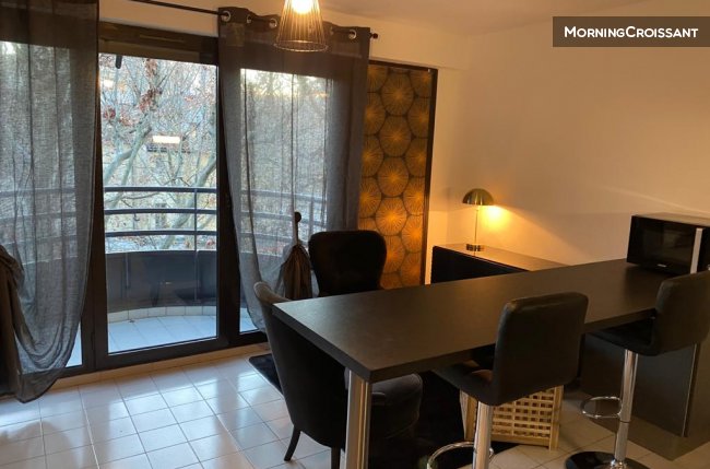 Charmant studio emplacement idéal