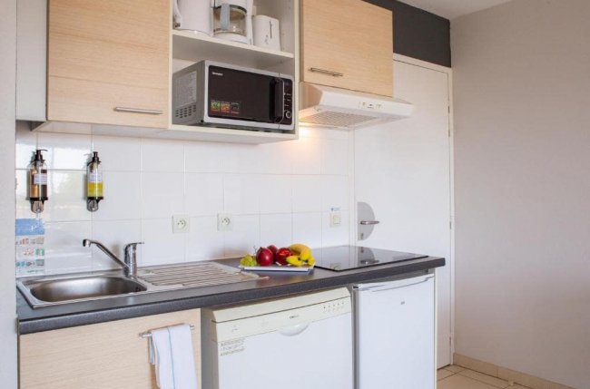 T3 pour 6 personnes avec piscine