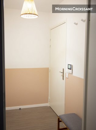 F3 meublé + parking proche Paris