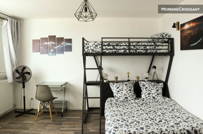Studio proche Paris refait à neuf
