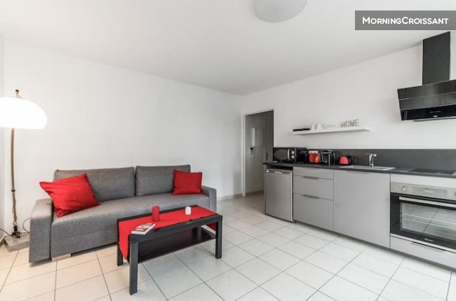 T2 lumineux avec parc et garage