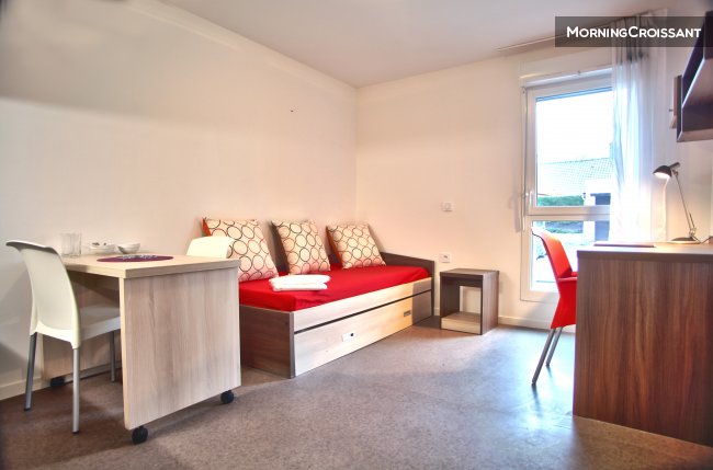 Beau studio récent à Roubaix