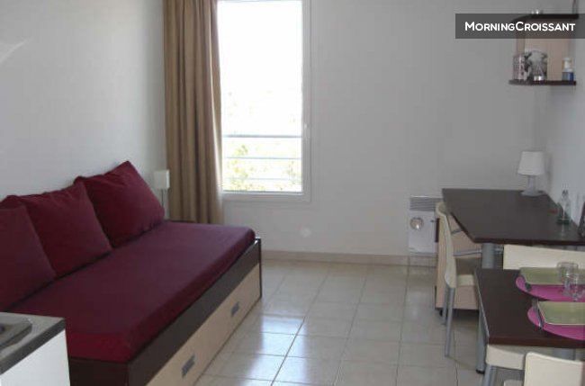 Studio pratique et confortable