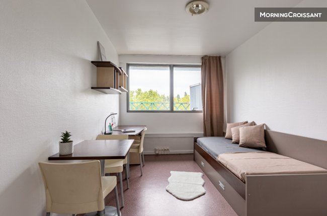 Grand studio 23m2 proche RER