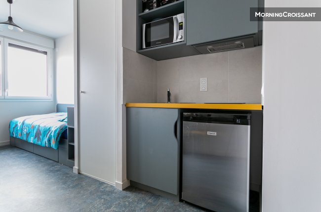 Studio neuf avec mezzanine