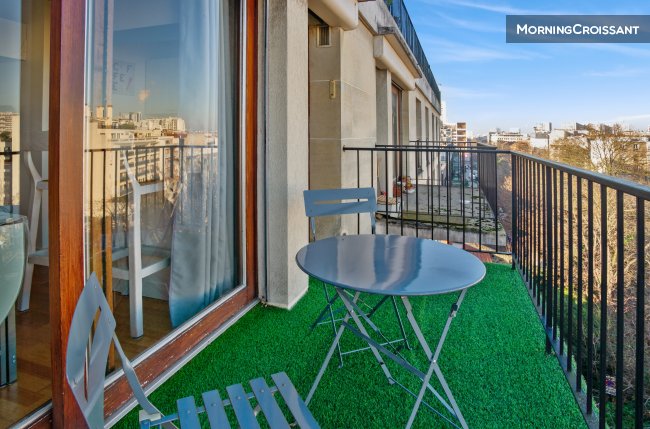 Lumineux T1 avec balcon à Paris