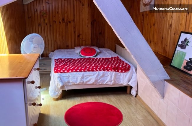 Chambre mansardée 4- MAI 2024