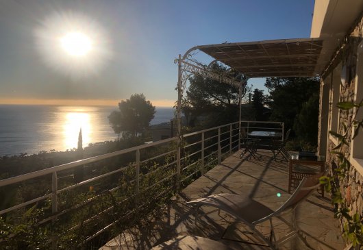 VILLA  vue mer sur presqu’île Giens