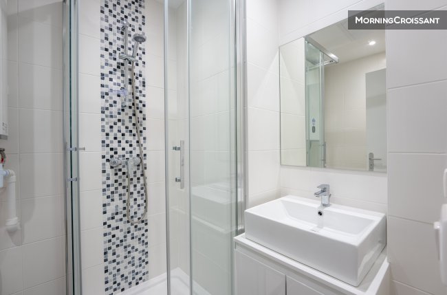 Chambre dans spacieuse résidence