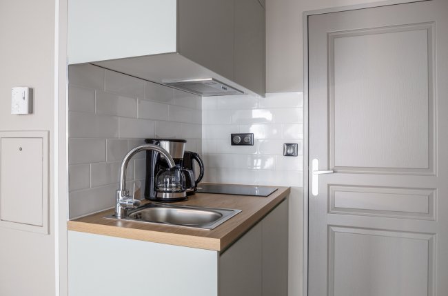 Beau studio avec services hôteliers