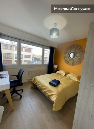 Colocation - Chambre jaune - Metz