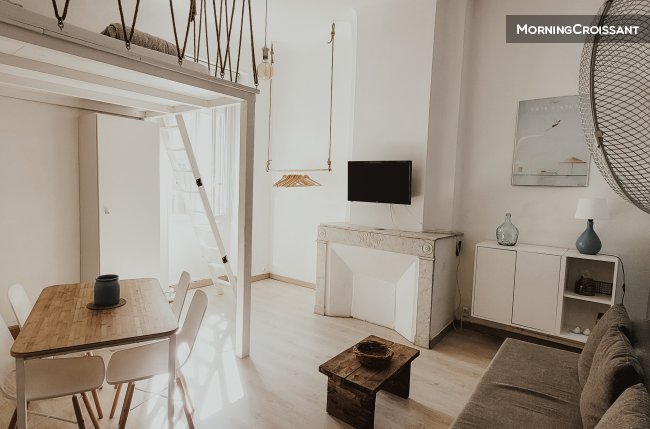 Studio meublé climatisé Vieux-Port