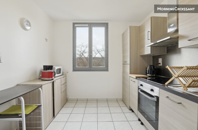 Budget spacious apart with terrace