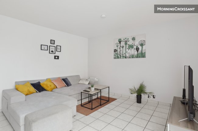 Budget spacious apart with terrace
