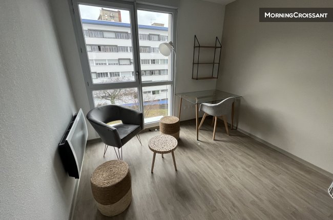 Grand studio en résidence
