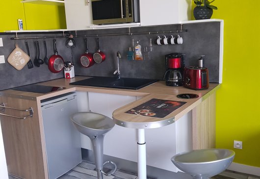 Studio meublé proche lycée Guérin