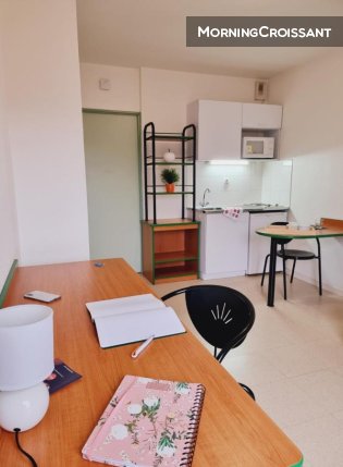 Studio calme tout équipé St Etienne