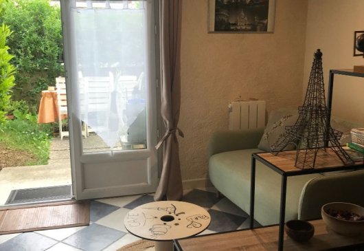 T2 avec jardin. 25min de Paris