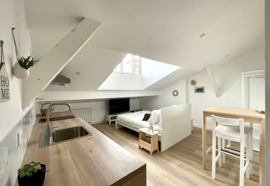 Studio Hypercentre ChargesComprises