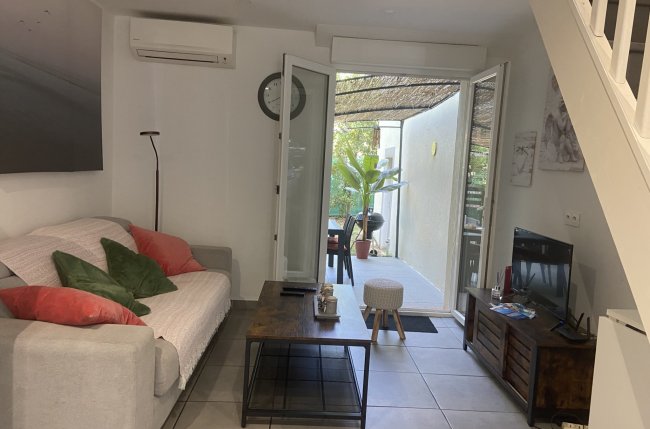 MAISON T2 TERRASSE JARDIN PISC PAR