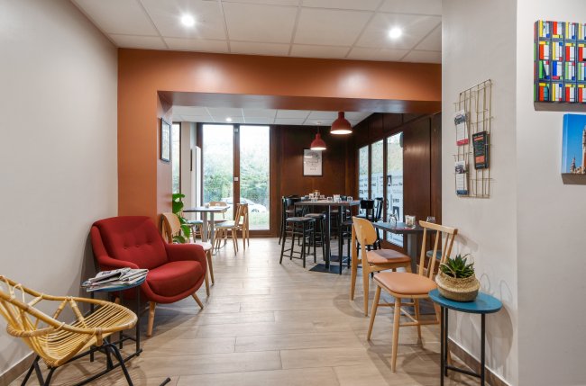 Beau studio avec services hôteliers