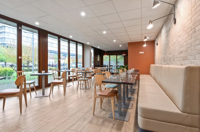 Beau studio avec services hôteliers