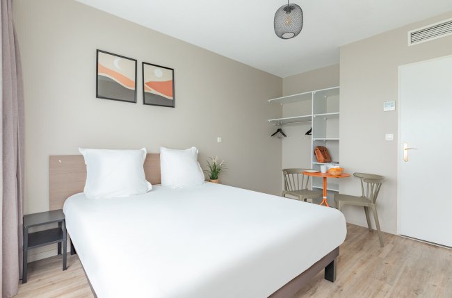 Beau studio avec services hôteliers