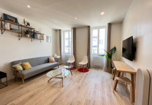 Apt design, chic et lumineux