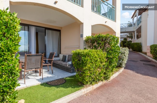 Lumineux T2 vue mer à Cannes