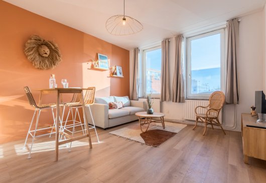 T2 hypercentre, Gare + métro à 150m