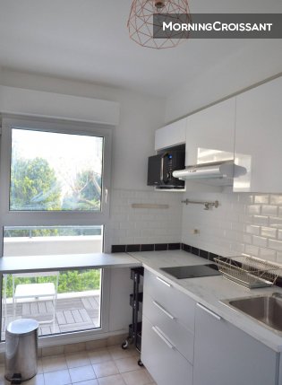 T2 La Defense (RER A,L1) 1-4 month